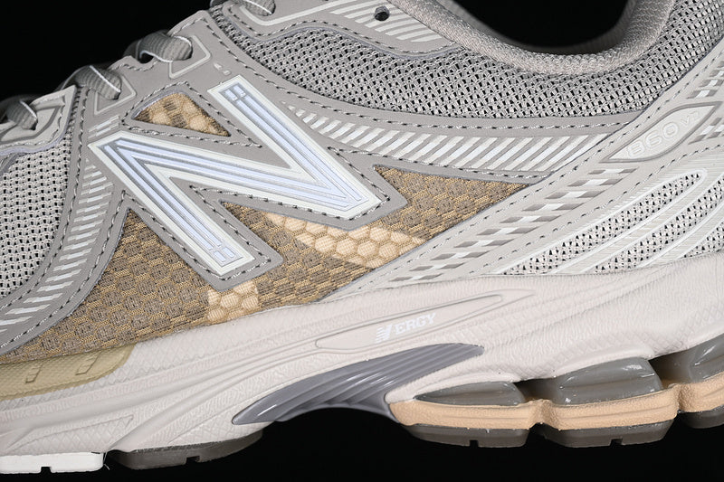 New Balance 860 V2 - Mars