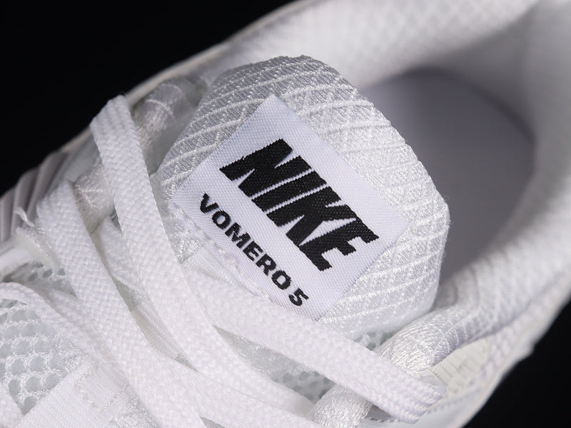NikeMens Zoom Vomero 5 - VAST GREY