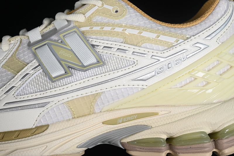 New Balance 1906R - Lunar New Year