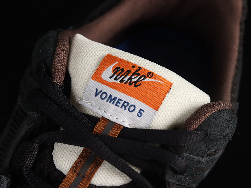 NikeMens Zoom Vomero 5 - Black Sesame