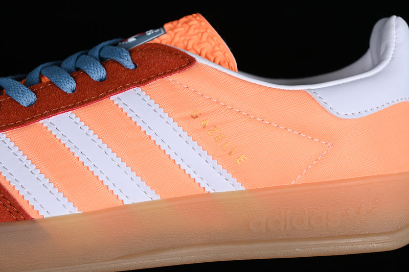 adidasMens Gazzele Indoor - Beam Orange