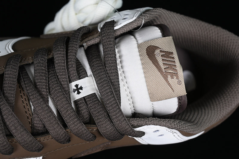 NikeSB Dunk Low - White/Brown