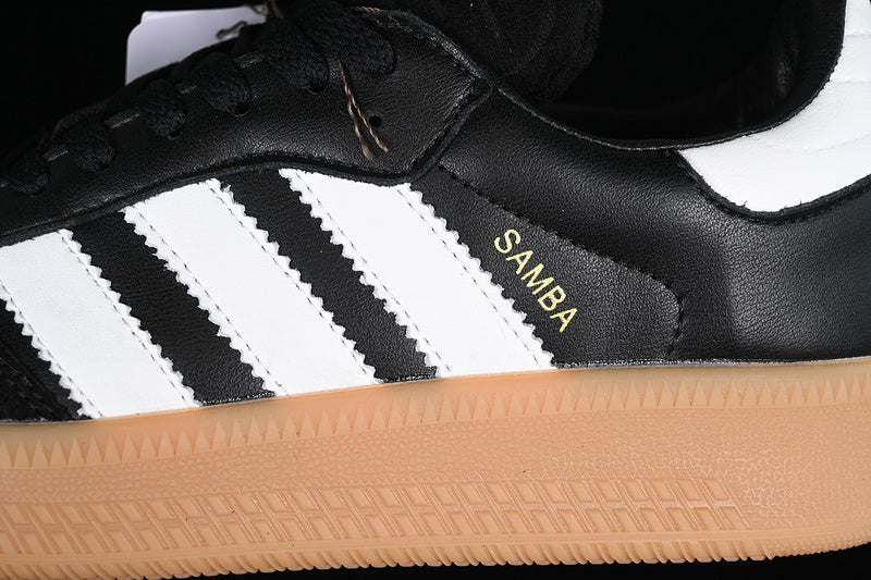 adidasUnisex Samba XLG - Gum Black