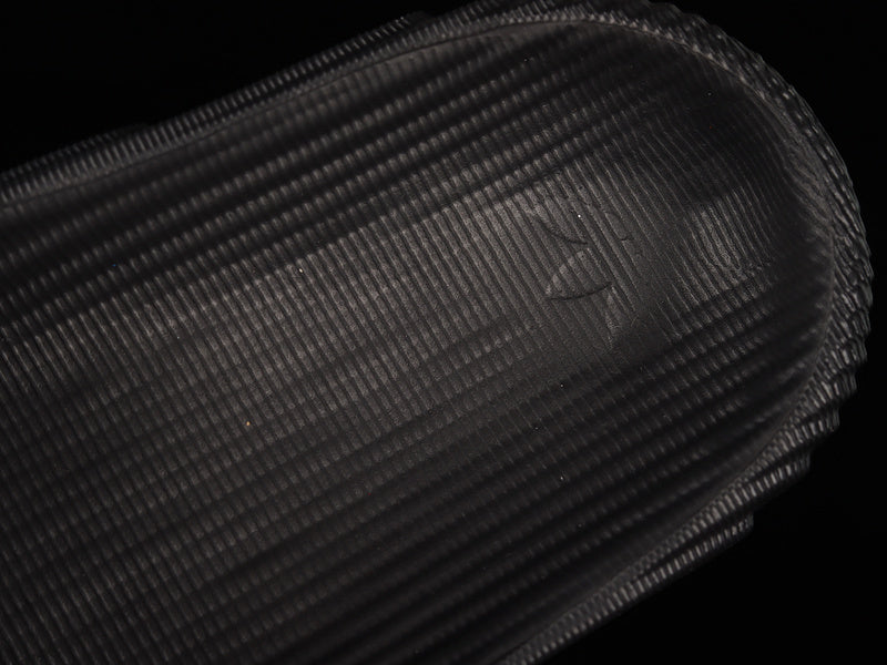 adidasUnisex Adilette 22 - Carbon Slides