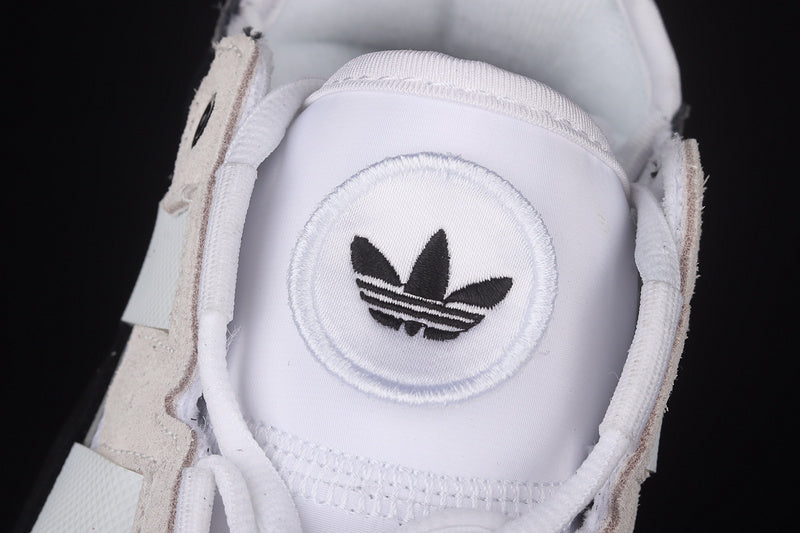 adidasMens Niteball - White/Black