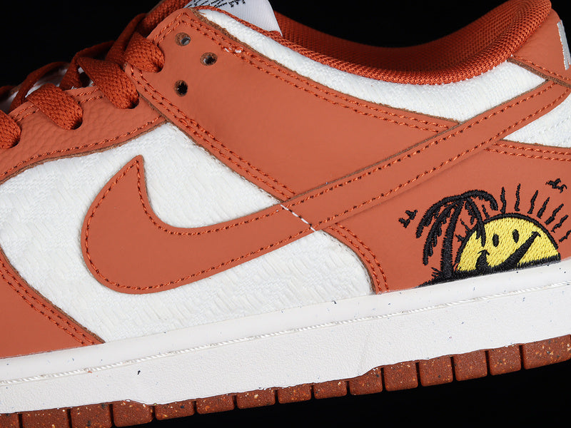 NikeSB Dunk Low - Sun Club