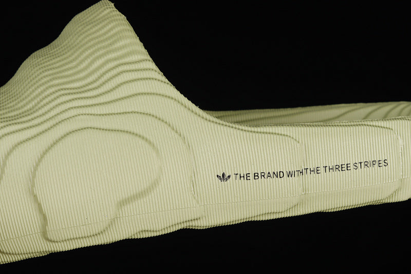 adidasUnisex Adilette 22 - Magic Lime Slides