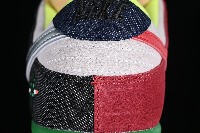 NikeSB Dunk What The Dunk - White