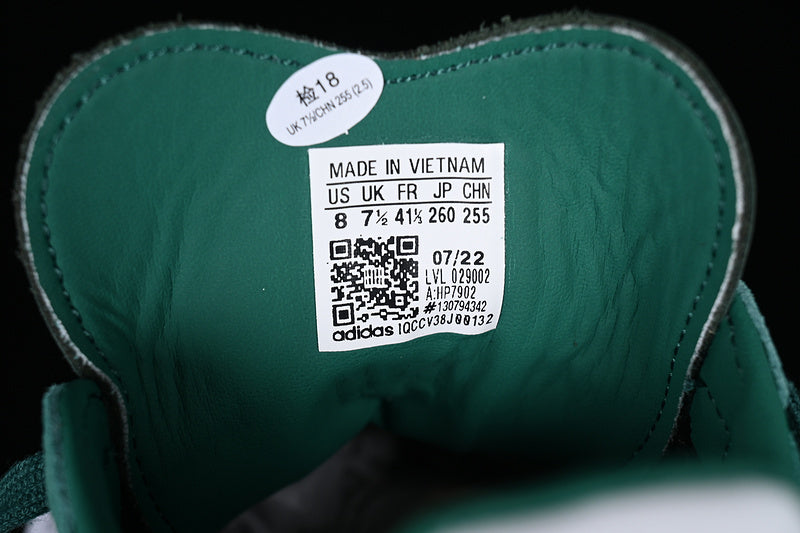 adidasUnisex Samba - Collegiate Green