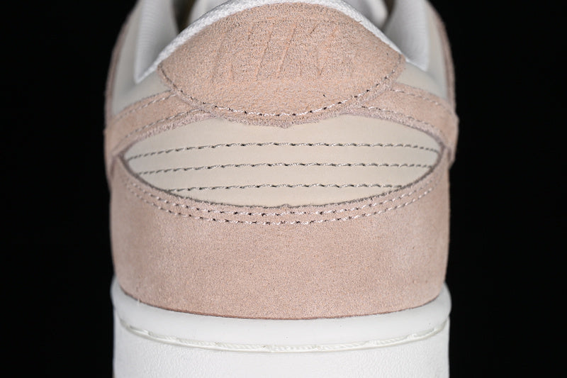NikeWMNS SB Dunk Low - Sanddrift
