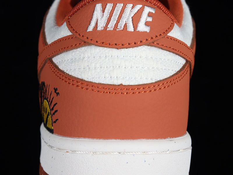 NikeSB Dunk Low - Sun Club