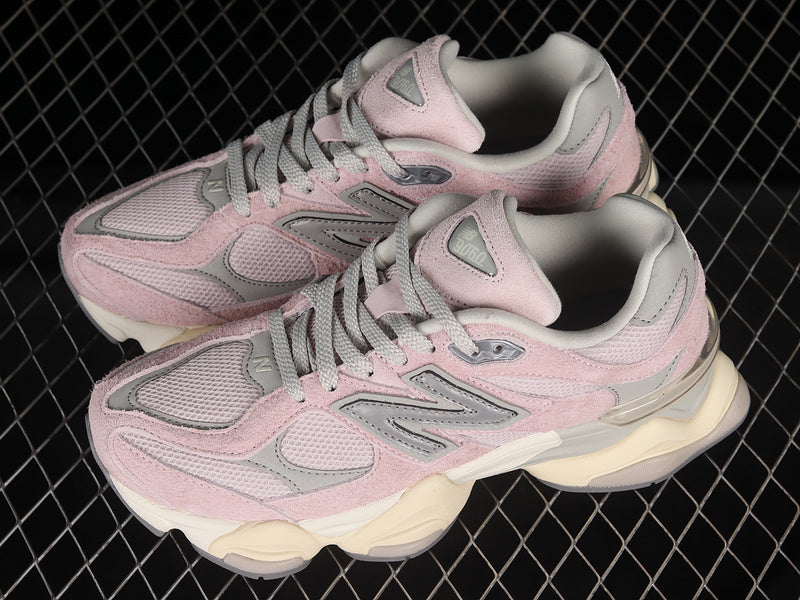 New Balance 9060 - Pink
