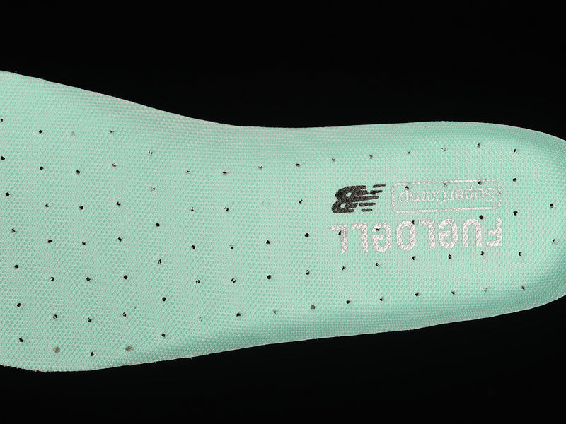 New Balance FuelCell Elite V3 - Bright Mint