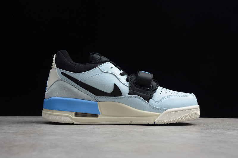 Air Jordan Legacy 312 Low - Pale Blue