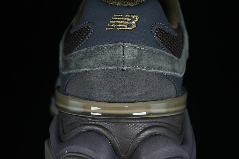 New Balance 9060 - Dark Moss