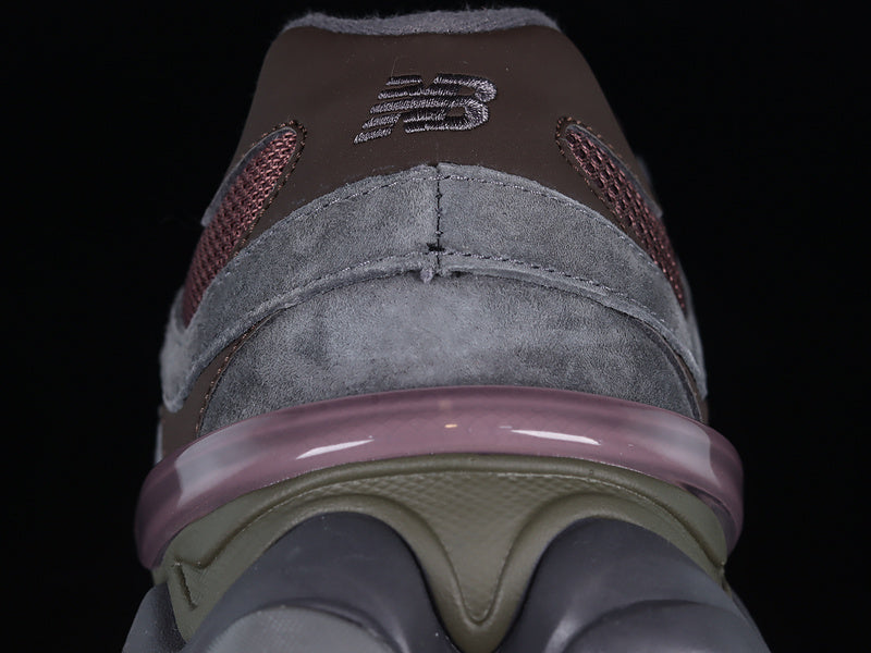 New Balance 9060 - TRUFFLE