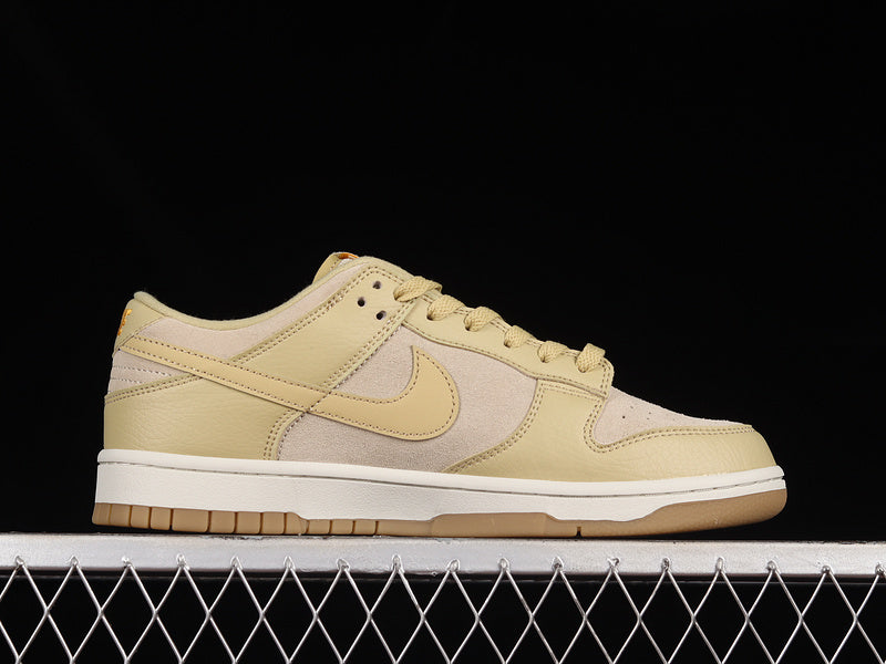 NikeMens SB Dunk Low - SAND DRIFT