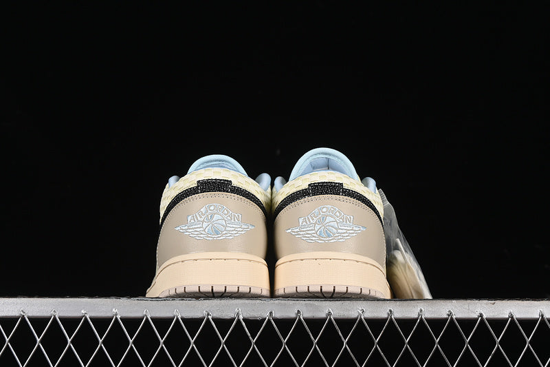 Air Jordan 1 AJ1 Low Sanddrift - Glacier Blue