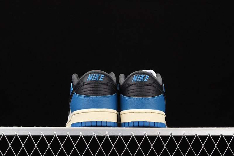 NikeSB Dunk Low - White/Blue