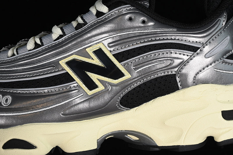 New Balance 1000 - Silver Metallic