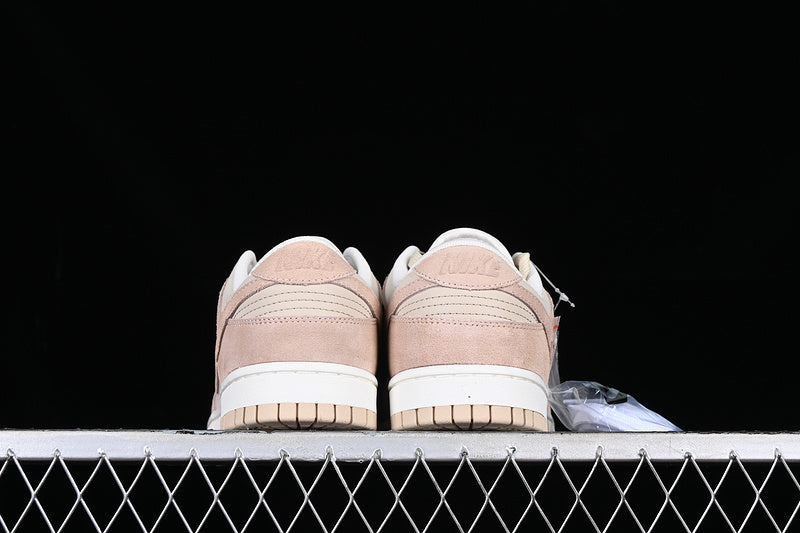 NikeWMNS SB Dunk Low - Sanddrift