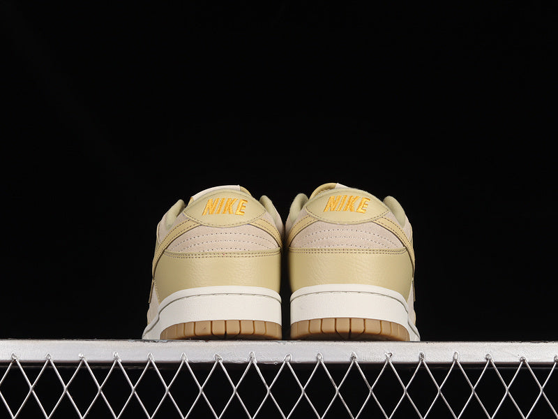 NikeMens SB Dunk Low - SAND DRIFT