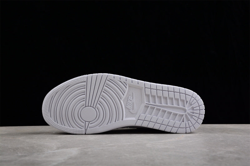 Air Jordan 1 AJ1 Low Quilted - Triple White
