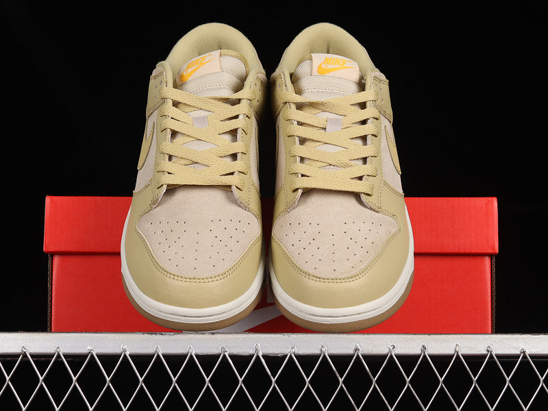 NikeMens SB Dunk Low - SAND DRIFT
