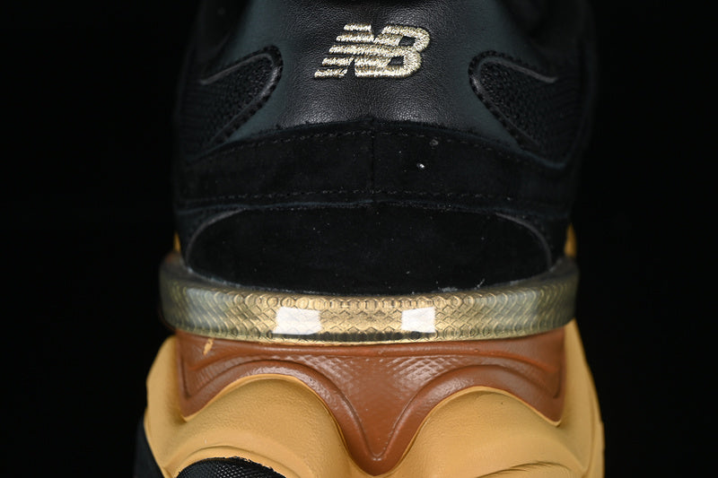 New Balance 9060 - Black Royal Gum