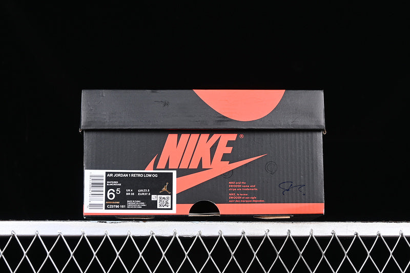 NikeMens Air Jordan 1 AJ1 Low - University Red