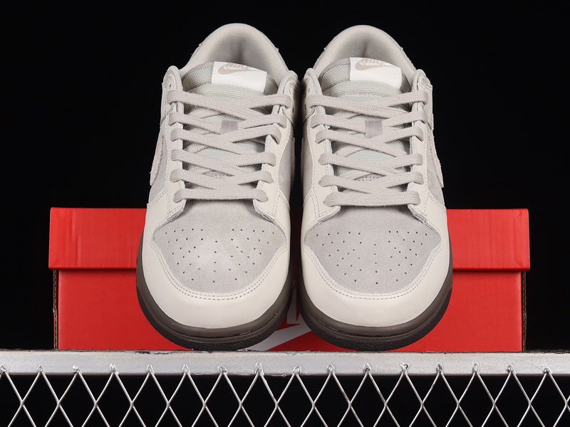 NikeSB Dunk Low - Ironstone