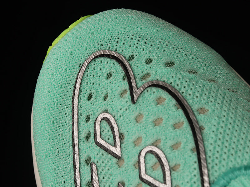 New Balance FuelCell Elite V3 - Bright Mint