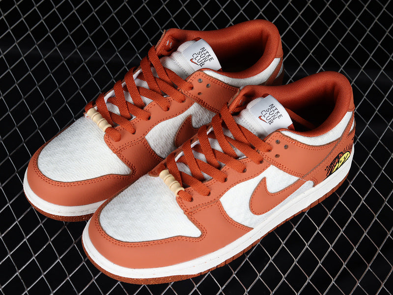 NikeSB Dunk Low - Sun Club