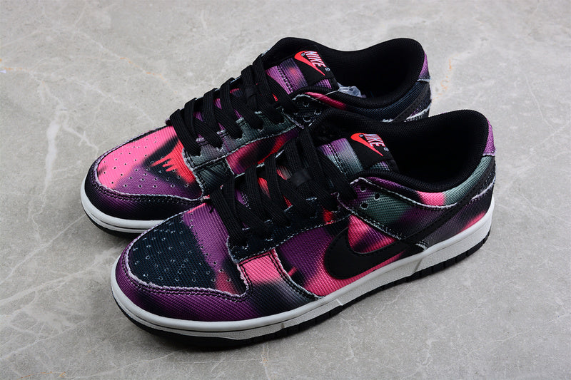 NikeMens Sb dunk low - Graffiti