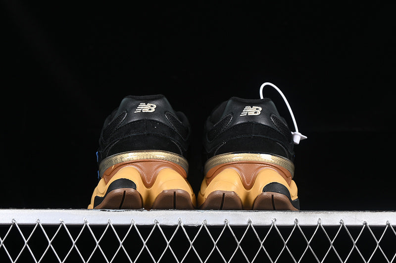 New Balance 9060 - Black Royal Gum