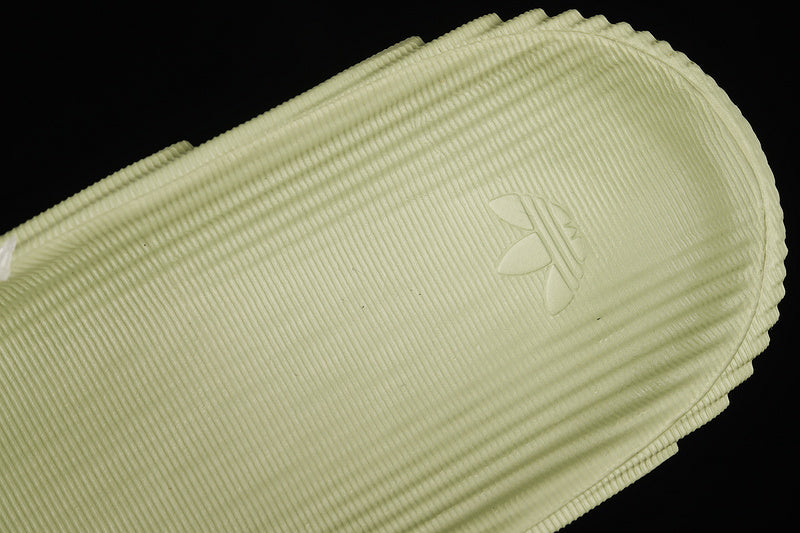 adidasUnisex Adilette 22 - Magic Lime Slides