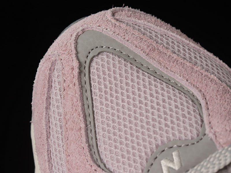 New Balance 9060 - Pink