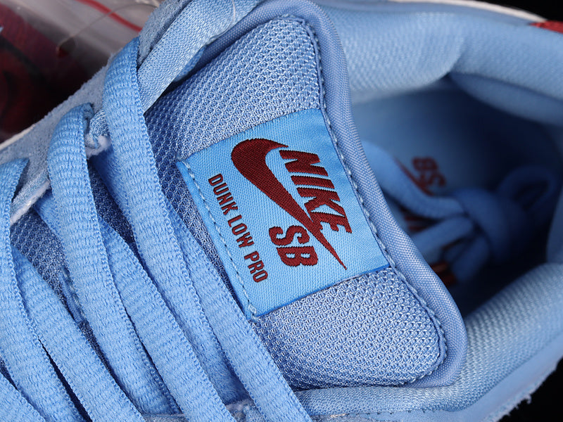 NikeSB Dunk Low - Phillies