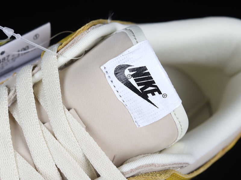 NikeUnisex Dunk Low - Banana