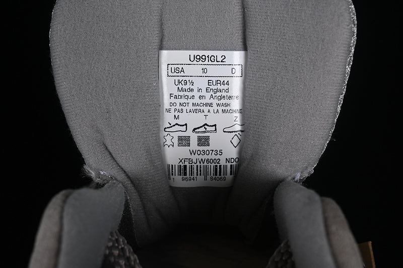 New Balance 991v2 - Stone Island