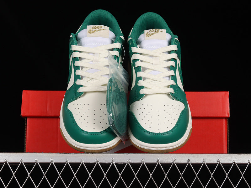 NikeMens Dunk Low - Green/Gold