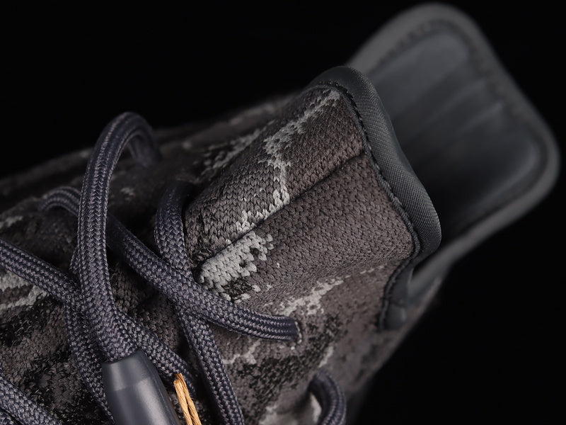 adidasUnisex Yeezy Boost 350 - Dark Salt