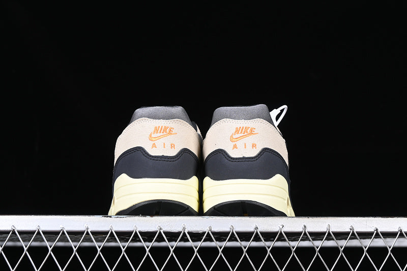 NikeUnisex Air Max 1 AM1 - Athletic Department