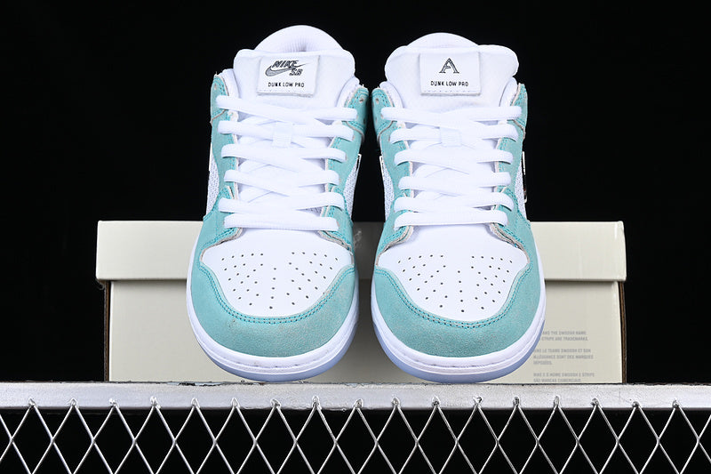 NikeSB Dunk Low - Turbo Green