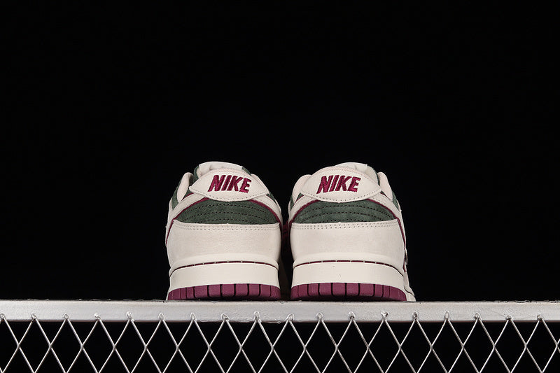 Otomo Katsuhiro x NikeSB Dunk Low - RED/BEIGE