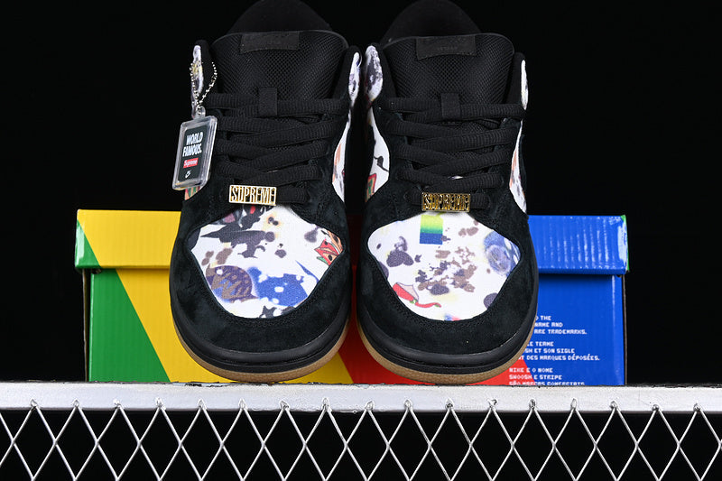 Supreme x NikeSB Dunk Low - Rammellzee