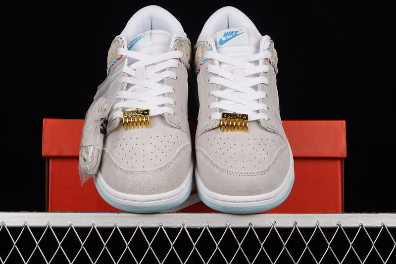 NikeSB Dunk Low Retro Barber Shop - Light Grey