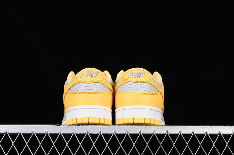 NikeUnisex Dunk Low - Citron Pulse