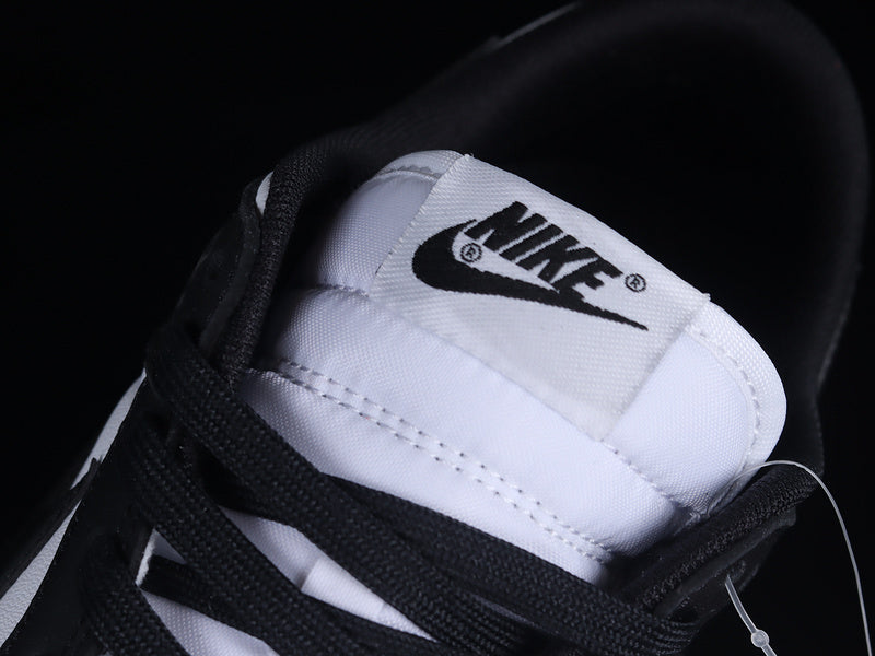 NikeMens Dunk Low Twist - Panda