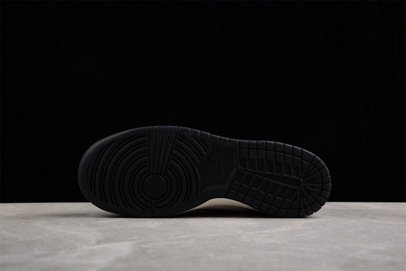 NikeSB Dunk Low - Floral